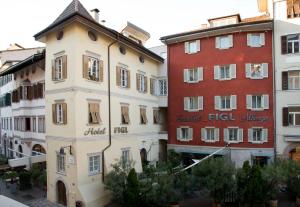 Foto da galeria de Hotel Figl ***S em Bolzano