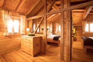 Postel nebo postele na pokoji v ubytování Chalet Lärchenzipf