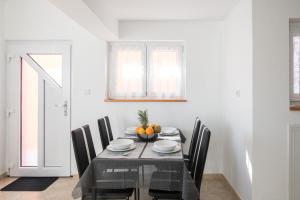 Fotografie z fotogalerie ubytování Apartment Lavanda v destinaci Premantura