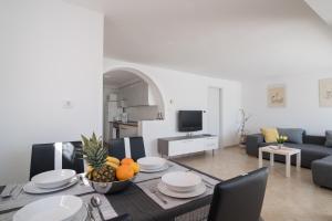 TV a/nebo společenská místnost v ubytování Apartment Lavanda