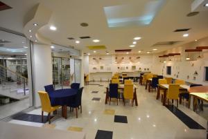 Restoran või mõni muu söögikoht majutusasutuses Hotel Hecco