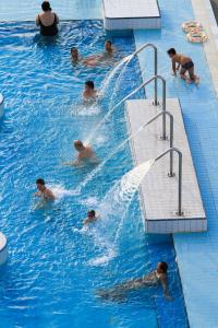 The swimming pool at or close to Hotel Corvus Aqua
