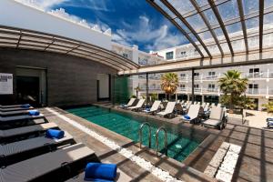 Bassein majutusasutuses Barceló Hamilton Menorca - Adults Only või selle lähedal