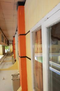 Kuchyň nebo kuchyňský kout v ubytování Mega Bintang Sweet Hotel 2