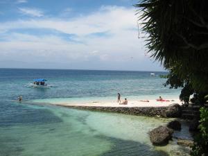 Pantai di atau di dekat guest house