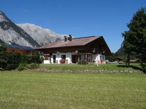 Imagen de la galería de Landhaus Lindl - Ein ruhiges Platzl zum Wohlfühlen, en Leutasch