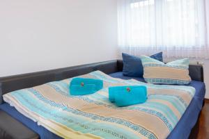 Ein Bett oder Betten in einem Zimmer der Unterkunft Private rooms next to subway