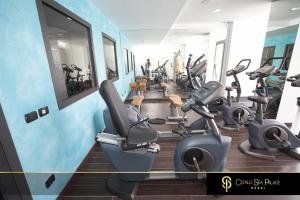 Fitness centrum a/nebo fitness zařízení v ubytování Cefalù Sea Palace