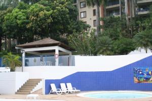 Bazén v ubytování girardot resort apto102 nebo v jeho okolí