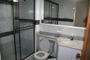 Koupelna v ubytování girardot resort apto102