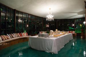 Φαγητό σε αυτός ο ξενώνας ή κάπου εκεί κοντά