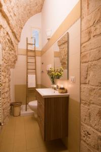 Vonios kambarys apgyvendinimo įstaigoje Manidibianco Apulian Relaxing Stay