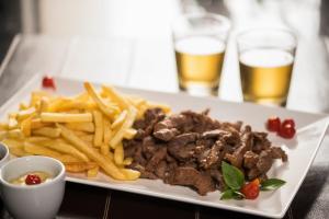 Comida no motel ou em algum lugar perto