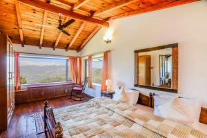 Gallery image of Hostie Onella - Private 3BHK Mountain Chalet with breathtaking Himalayan views in Rānīkhet