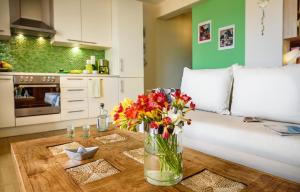 A kitchen or kitchenette at Platanias Sky View