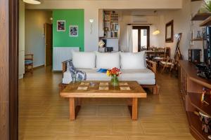 A seating area at Platanias Sky View