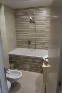 Koupelna v ubytování Hotel Onogošt