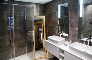 Luxury appart – Megève – АЕ202にあるバスルーム