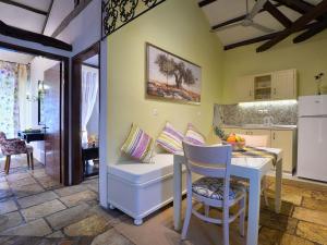 Ruang duduk di Apartment in Corfu near the Sea