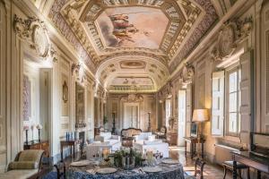 Posedenie v ubytovaní Castello di Montegufoni by PosarelliVillas