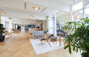 Posezení v ubytování Gl. Avernæs Sinatur Hotel & Konference