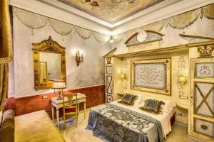 Gallery image of Romanico Palace Luxury Hotel & SPA in Rome