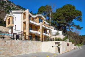 Gallery image of Apartments Residence Portofino in Kotor