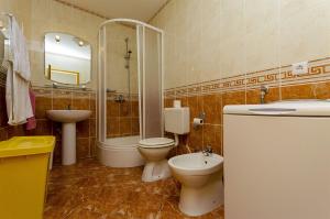 Kúpeľňa v ubytovaní Apartments Krusica