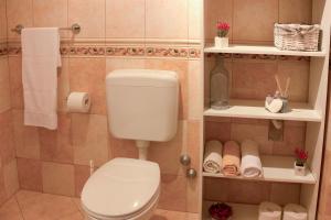 Ein Badezimmer in der Unterkunft Apartments Marijana