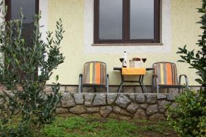 Ein Garten an der Unterkunft Apartments Marijana