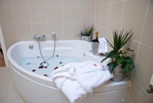 Koupelna v ubytování Hotel Villa Monter