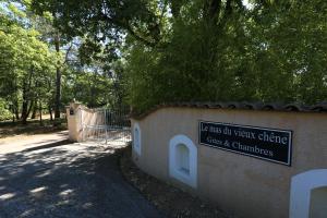 Gallery image of Le Mas du Vieux Chene in Saint-Paul-en-Forêt