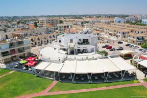 A bird's-eye view of Polyxenia Isaak Luxury Villas and Apartments