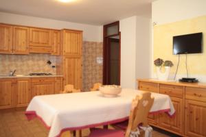 Albergo diffuso Valcellina e Val Vajont in Claut廚房或簡易廚房