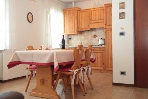 Albergo diffuso Valcellina e Val Vajont in Claut廚房或簡易廚房