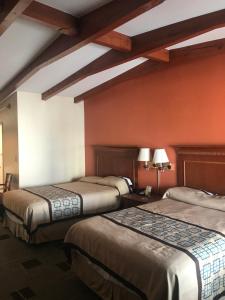 Wayfarer Motel