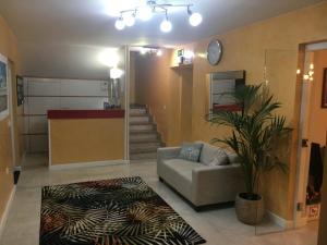 Posezení v ubytování Hotel Azcona