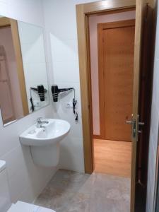 Koupelna v ubytování Hostal Rioja Condestable
