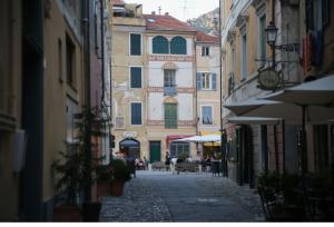 Fotografia z galérie ubytovania Finalborgo Location v destinácii Finale Ligure