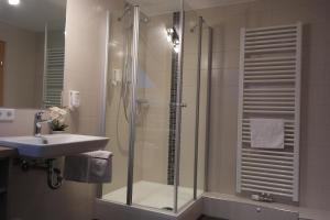 Ein Badezimmer in der Unterkunft Landhotel Windlicht