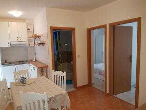 Kuchyňa alebo kuchynka v ubytovaní Apartment Luna