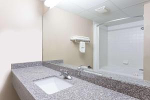 Gallery image of Super 8 by Wyndham Indianola in Indianola