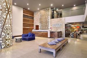 The lobby or reception area at Harper Kuta Hotel by ASTON