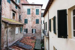 Afbeelding uit fotogalerij van San Carlo Apartment in Lucca