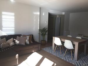 Posedenie v ubytovaní APARTAMENTO CÉNTRICO EN OLOT