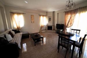 Gallery image of Kanoni Apartment in Corfu Town