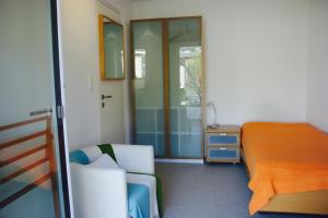 Posezení v ubytování N1 Standalone House Baden