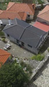 Letecký snímek ubytování Alexadras Guesthouse
