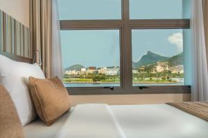 Nespecifikovaný výhled na hory nebo výhled na hory při pohledu z hotelu