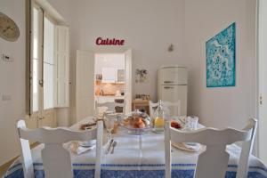 A kitchen or kitchenette at Nuvole Barocche